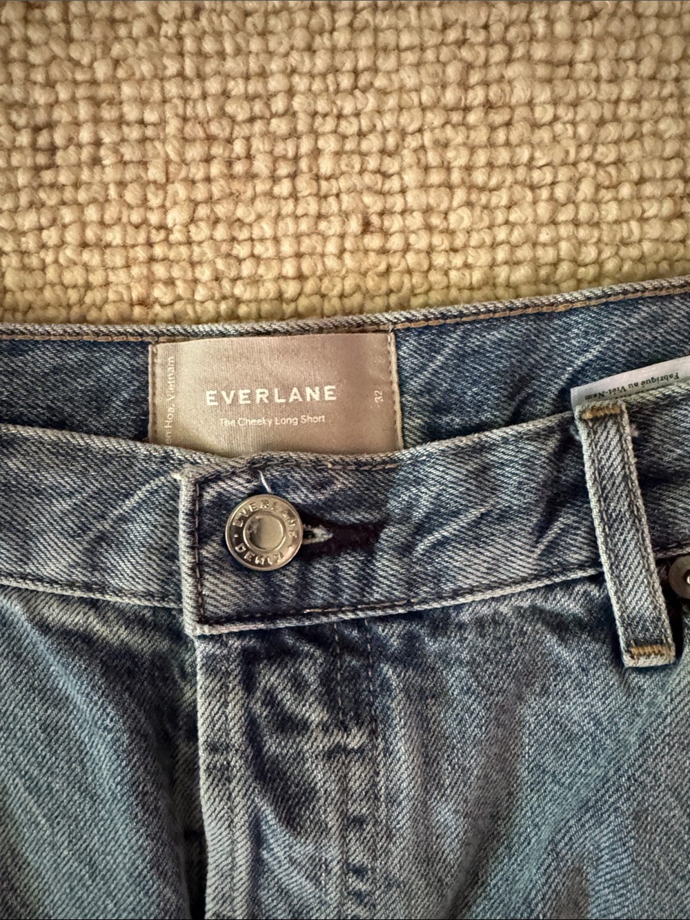 Everlane distressed The Cheeky Long Short - Picture 2 of 4
